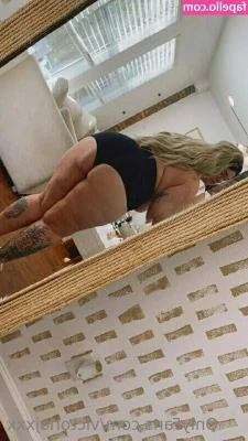 victoriajfree - DM me baby and start you day off right 😉 cum play with your