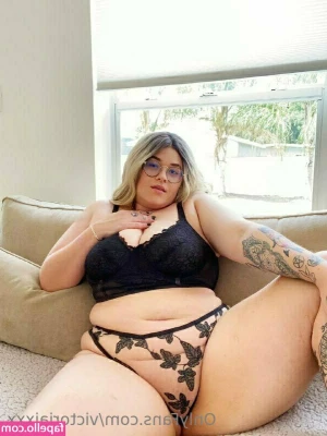 victoriajfree - Let s Chat Tonight    First 13 People to DM Me  OF  Will get a