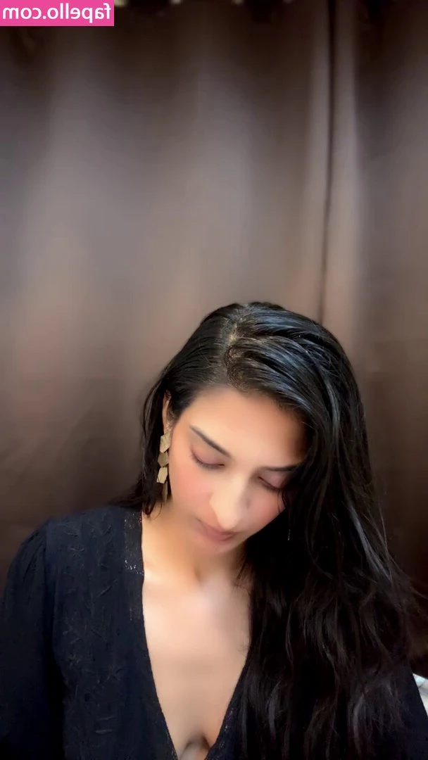 Prachi Singla [ prachi-singla ] - Catching that perfect light and a good mood💖