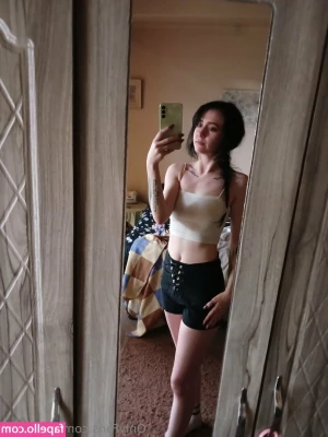 lexi_blacc [ lexi-blacc ] - Feeling like having a little party with me this Saturday evening?  