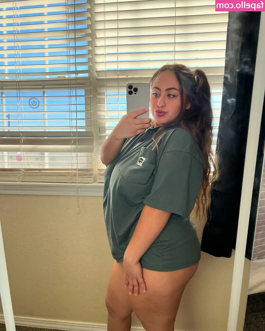 Missi Dii [ missi-dii-2 ] - i'd wear the sexiest lingerie for you every damn day if you were