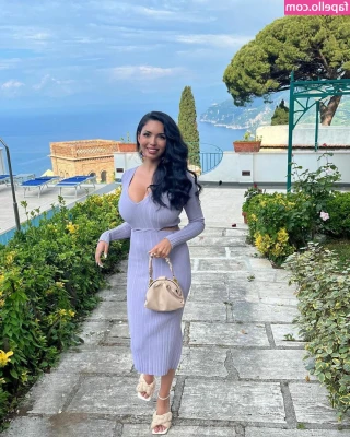 Tara Yazdi [ tara-yazdi ] - Gonna have some fun sharing this one. Spread eagle was NOT for tiktok