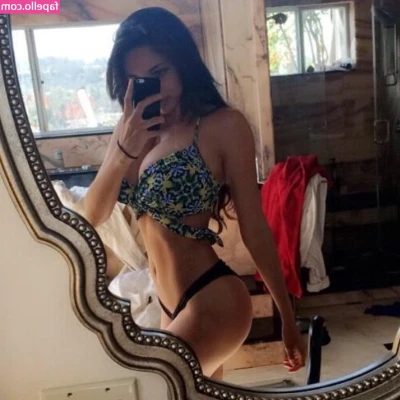 Tara Yazdi [ tara-yazdi ] - Happy Friday