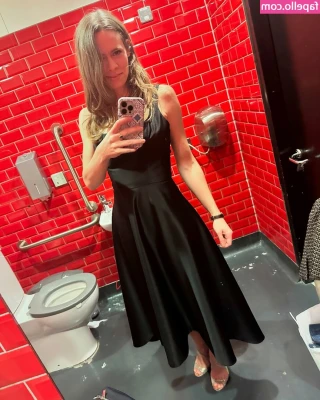 Kate Mason [ kate-mason ] - Dressed cute today, giving you a sexy peek.