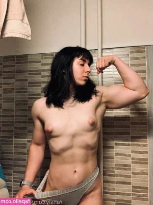 courtney01 [ courtney01-1 ] - Think that make you go🤔hmmmm… FLEXible