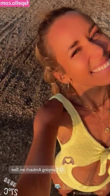 Annemarie Carpendale [ annemarie-carpendale ] - ##### Imagine that @li_mei_69 is a new Asian student in your sex