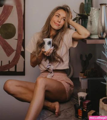 Annemarie Carpendale [ annemarie-carpendale ] - U know u want me happy and in sexy outfits