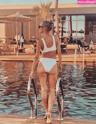 Annemarie Carpendale [ annemarie-carpendale ] - Tell me what y all would like to see me do