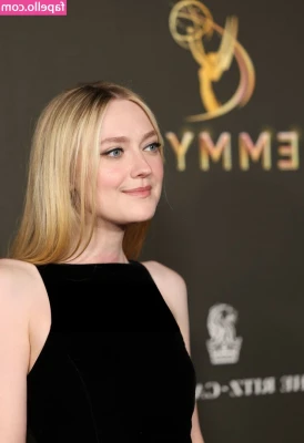 Dakota Fanning [ dakota-fanning-1 ] - TBT - Getting some good cock from @puertorockxxx