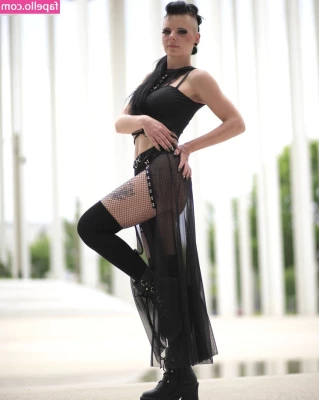 Lady_denight_official [ lady-denight-official ] - Será que me estoy pasando