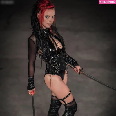 Lady_denight_official [ lady-denight-official ] - Happy late Halloween   Like my Yoda costume