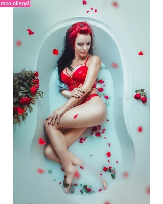 Lady_denight_official [ lady-denight-official ] - Would you like to kiss me