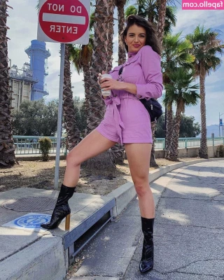 Rebecca Black [ rebecca-black ] - hey