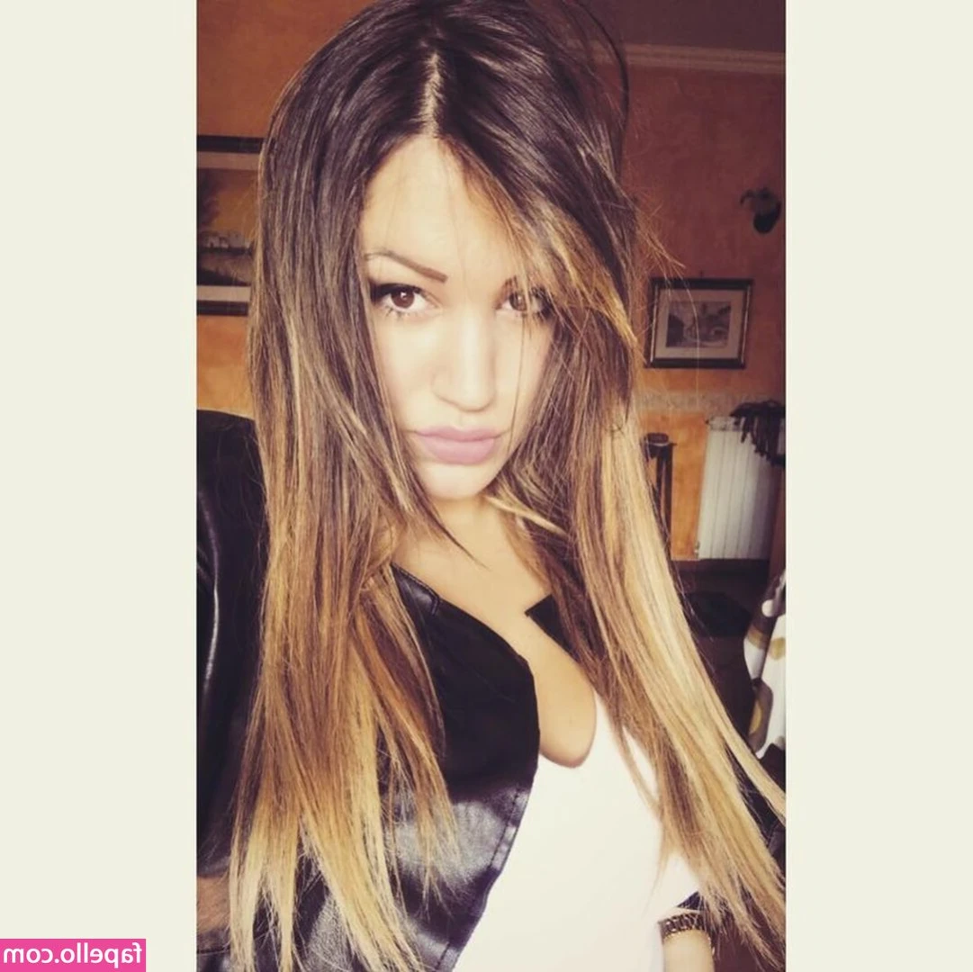 Martina Tomasso [ martina-tomasso ] - Sunday morning wake up call!  I am ready of you are ...