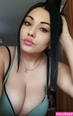 Claudiroxa [ claudiroxa-2 ] - which one do you prefer