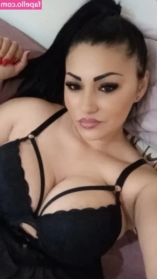 Claudiroxa [ claudiroxa-2 ] - What you do on your weekends? Shall we cum tgt ?