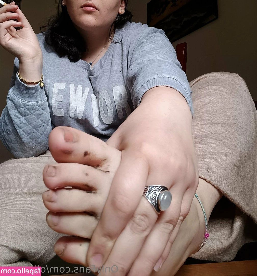 ollyfetish - Cannot only chilling, I desperately need someone who filling my wet,