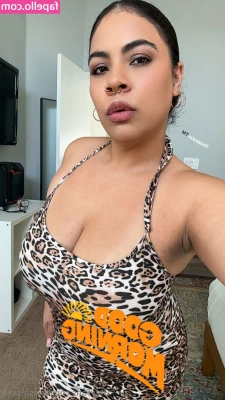 ariasinsxxx - Want to see these nipples...tip me $5 and I'll send you what you want!