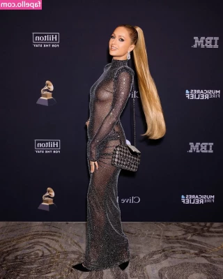 Paris Hilton [ paris-hilton ] - Hey fans let s talk comment what u like to see more