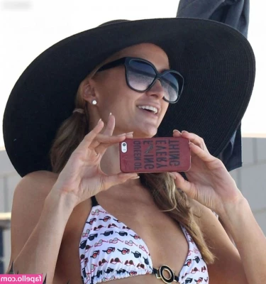 Paris Hilton [ paris-hilton ] - I loveeeeee my diamond heart plug