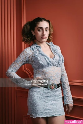 Rachel Anne Sennott [ rachel-anne-sennott ] - come take a bite 🍑