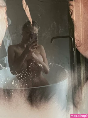 Caroline Vreeland [ caroline-vreeland ] - These are heavy   who can help me hold them