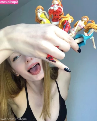 Tniwe - Fast fuck during the work 😜