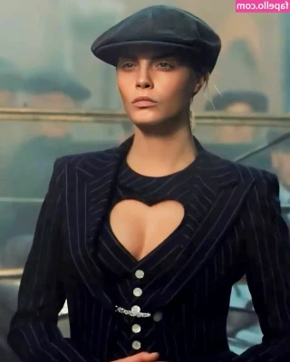 Cara Delevingne [ cara-delevingne ] - If you tip    I ll post more free content  with less clothes on