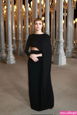 Cara Delevingne [ cara-delevingne ] - Feeling bar-b-cute ;3