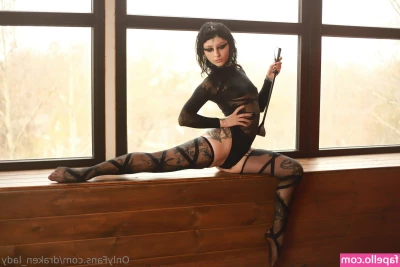 draken_lady [ draken-lady ] - Someone can fill me up