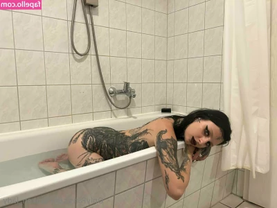 draken_lady [ draken-lady ] - Would like to be my PT  Tell me what to do sir x