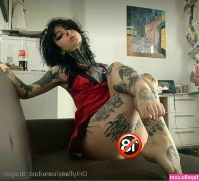 draken_lady [ draken-lady ] - Do you like it when I shake my ass for you