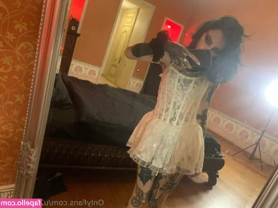 draken_lady [ draken-lady ] - How do we feel about my new briefs who wants to see someone take them