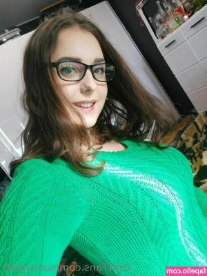sunnygirl0 - I want to be a gentle kitty with you🐱🖤