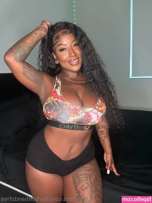 Barbee Bandz [ barbee-bandz ] - Does red looks good on me baby?💋