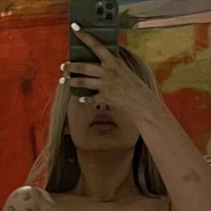 oona-laurence