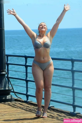 Iskra Lawrence [ iskra-lawrence ] - And this is nice  watch the naughty version on my vip  