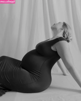 Iskra Lawrence [ iskra-lawrence ] - POV  you re letting me touch myself and put on a show for you