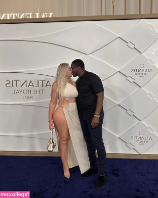 Iskra Lawrence [ iskra-lawrence ] - Hanging with my work today  planning on covering some of them up