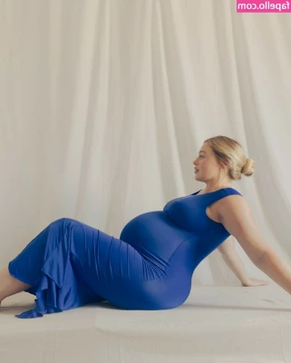 Iskra Lawrence [ iskra-lawrence ] - Coffee with Coy    I have missed doing these and if you like them I