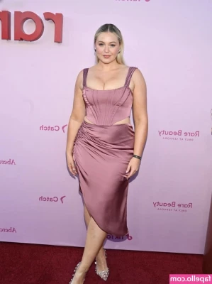 Iskra Lawrence [ iskra-lawrence ] - 😍🔥Accept the new free video)  You can open even more