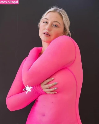 Iskra Lawrence [ iskra-lawrence ] - I could sit on your face like this and you ll know how wet and rich I