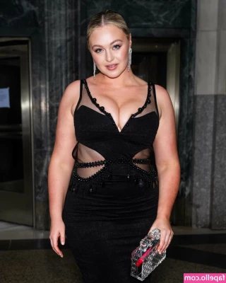 Iskra Lawrence [ iskra-lawrence ] - Good morning x