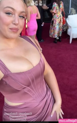 Iskra Lawrence [ iskra-lawrence ] - Fucking my toy