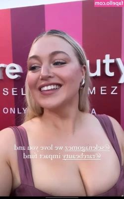 Iskra Lawrence [ iskra-lawrence ] - Can I jiggle on your face  please