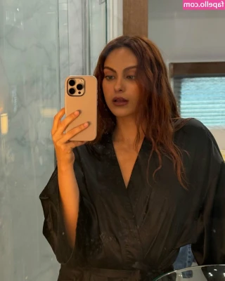 Camila Mendes [ camila-mendes ] - A morning with me is like a fairy tale, isn't it?🙈🥰