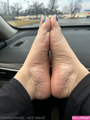 prettyyheelz - Uncensored version on my OF  18