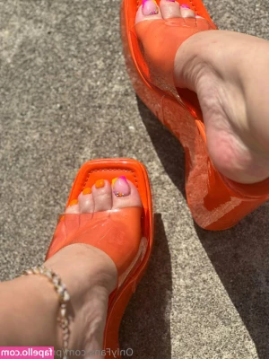 prettyyheelz - Had a wild photo shoot yesterday with adam🥵👀