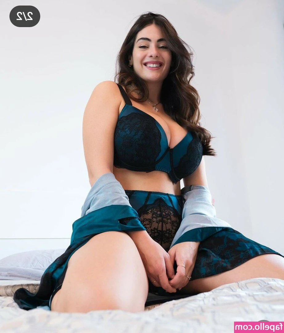 Paola Torrente [ paola-torrente ] - f i n a l l y
