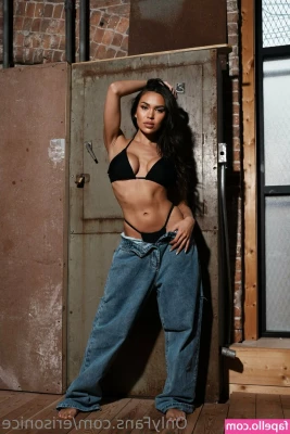 erisonice - Te gusta mi pequeño cuerpo  Comenta que me harías papi